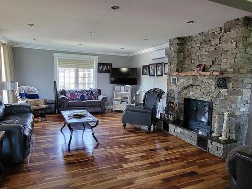 568 Seaview Drive, Upper North Sydney, NS 