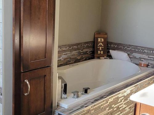 568 Seaview Drive, Upper North Sydney, NS 