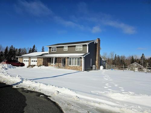 568 Seaview Drive, Upper North Sydney, NS 