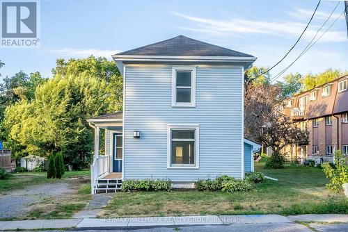 21 DOWNES AVENUE  Prince Edward County (Picton Ward), ON K0K 2T0