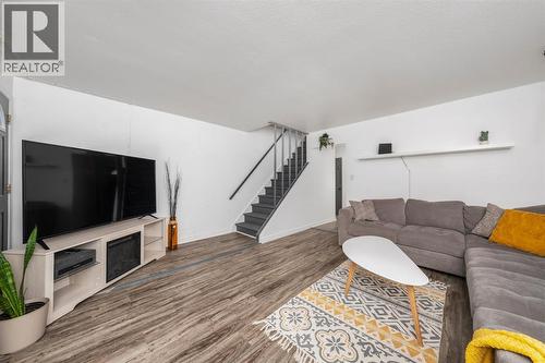 205 Fane Street Unit# 2B, St Clair, ON - Indoor Photo Showing Living Room