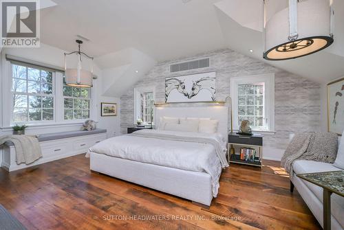 4075 The Grange Side Road E, Caledon, ON - Indoor Photo Showing Bedroom