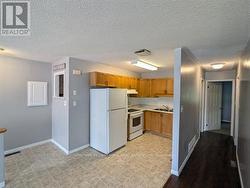 Upper unit - Kitchen - 