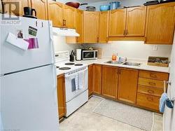 Lower unit - Kitchen - 