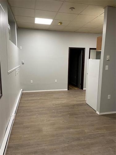236 Nelson Street W, Virden, MB - Indoor