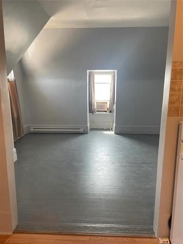 236 Nelson Street W, Virden, MB - Indoor Photo Showing Other Room