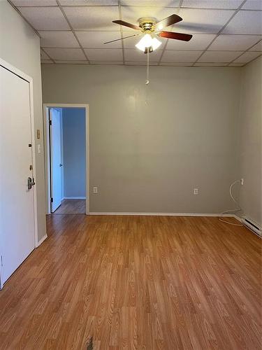 236 Nelson Street W, Virden, MB - Indoor Photo Showing Other Room