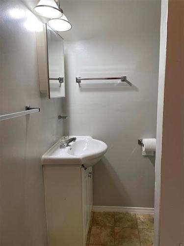 236 Nelson Street W, Virden, MB - Indoor Photo Showing Bathroom