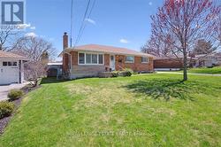111 LEITCH DRIVE  Grimsby, ON L3M 2T9
