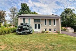 9986 Boul. St-Jacques  Québec (Les Rivières), QC G2B 4R2