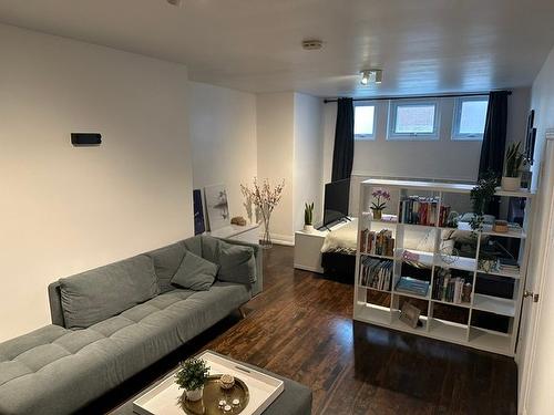 Bedroom - 4591 Rue Michel-Bibaud, Montréal (Côte-Des-Neiges/Notre-Dame-De-Grâce), QC - Indoor Photo Showing Living Room