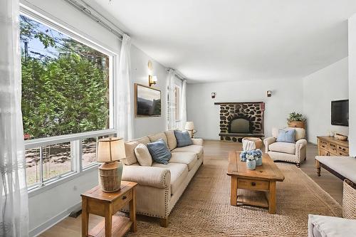 Salon - 1844 Rue De Brompton, Mascouche, QC - Indoor Photo Showing Living Room With Fireplace