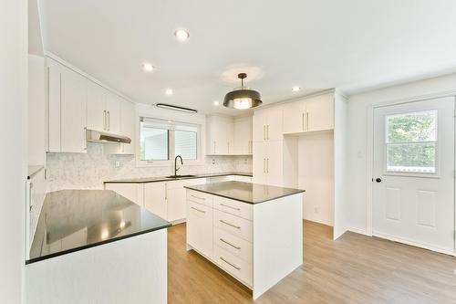 Cuisine - 31Z  - 31Az Route 141, Coaticook, QC - Indoor Photo Showing Kitchen