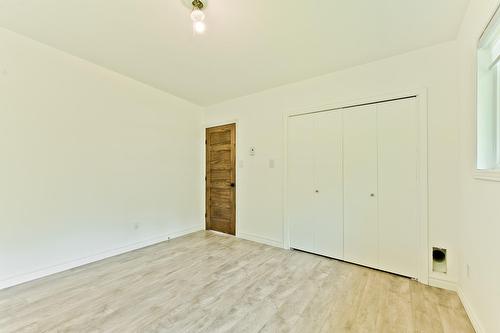 Chambre à coucher - 31Z  - 31Az Route 141, Coaticook, QC - Indoor Photo Showing Other Room