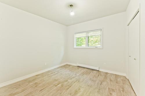 Chambre à coucher - 31Z  - 31Az Route 141, Coaticook, QC - Indoor Photo Showing Other Room