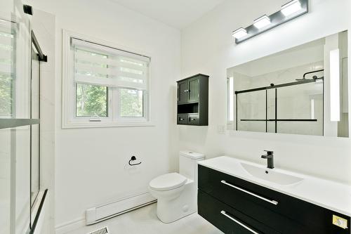 Salle de bains - 31Z  - 31Az Route 141, Coaticook, QC - Indoor Photo Showing Bathroom