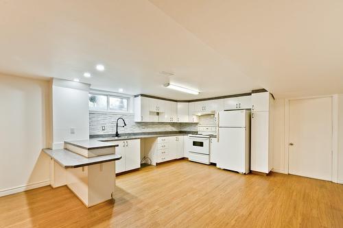 Cuisine - 31Z  - 31Az Route 141, Coaticook, QC - Indoor Photo Showing Kitchen