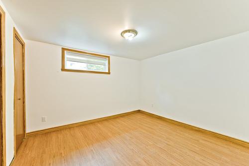 Chambre à coucher - 31Z  - 31Az Route 141, Coaticook, QC - Indoor Photo Showing Other Room