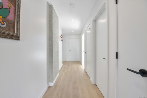 203-1097 View St, Victoria, BC - Indoor Photo Showing Other Room