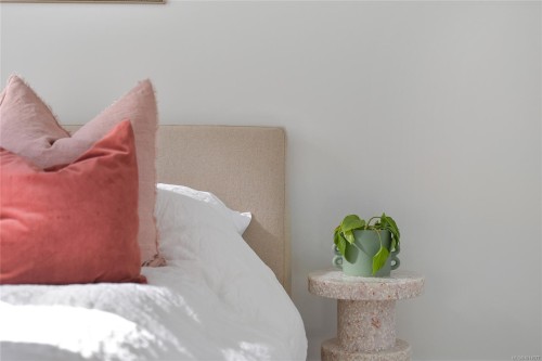 203-1097 View St, Victoria, BC - Indoor