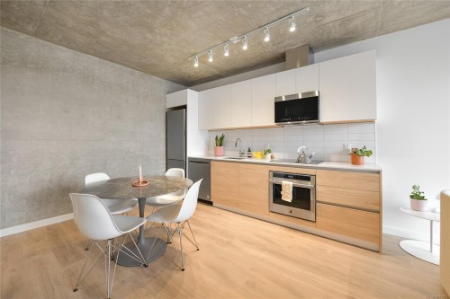 203-1097 View St, Victoria, BC - Indoor