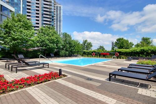 Pool - 2004-299 Rue De La Rotonde, Montréal (Verdun/Île-Des-Soeurs), QC - Outdoor With In Ground Pool