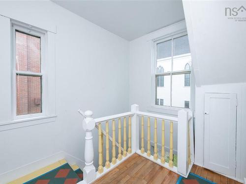 28 King Street, Lunenburg, NS 