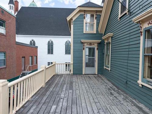 28 King Street, Lunenburg, NS 