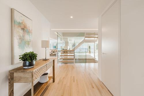 Hall - 21 Cours East Gables, Beaconsfield, QC - Indoor Photo Showing Other Room