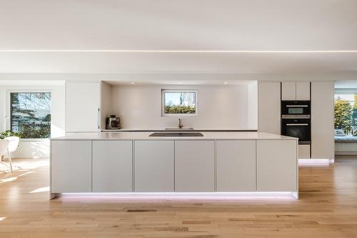 Kitchen - 21 Cours East Gables, Beaconsfield, QC - Indoor