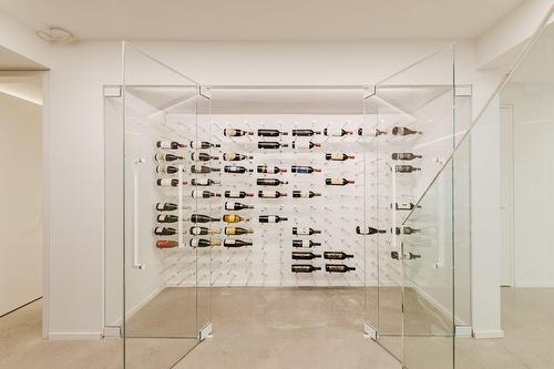 Wine cellar - 21 Cours East Gables, Beaconsfield, QC - Indoor