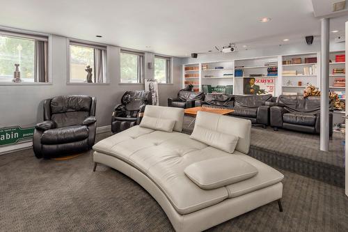 Home theatre - 16 Av. Devon, Westmount, QC - Indoor Photo Showing Living Room