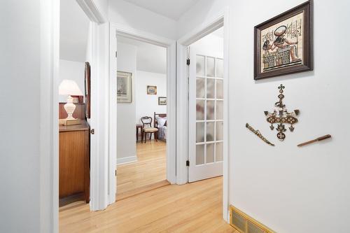 Hall d'entrée/Vestibule - 38 Av. Margaret-Ann, Beaconsfield, QC - Indoor Photo Showing Other Room