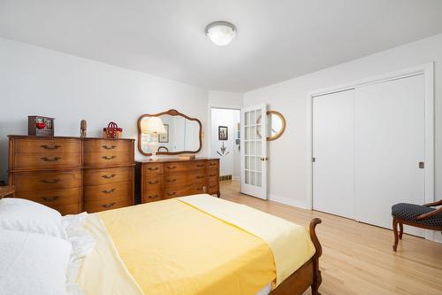 Chambre à coucher - 38 Av. Margaret-Ann, Beaconsfield, QC - Indoor Photo Showing Bedroom
