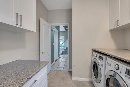 2317 Teal Place, Vernon, BC - Indoor Photo Showing Laundry Room