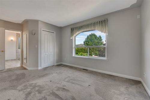 2317 Teal Place, Vernon, BC - Indoor Photo Showing Other Room