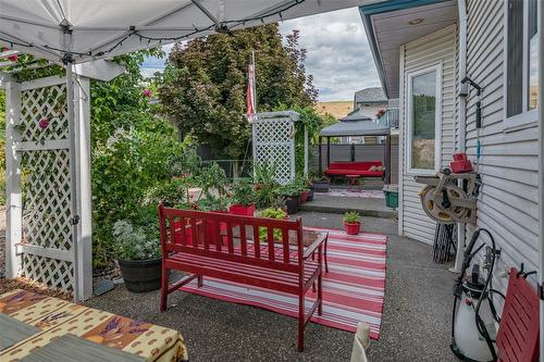 2317 Teal Place, Vernon, BC - Outdoor With Exterior