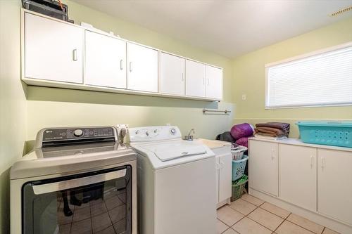 1213 Valley View Drive, Sparwood, BC - Indoor Photo Showing Laundry Room