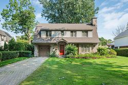 216 Crois. Geneva  Mont-Royal, QC H3R 2A8