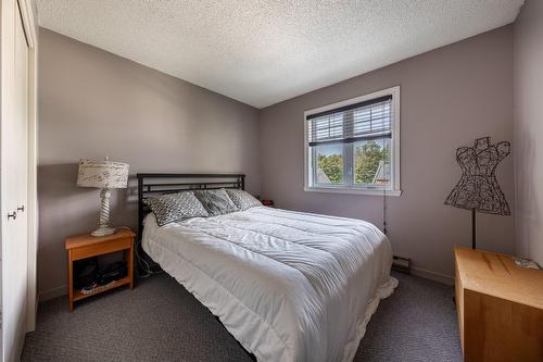 Chambre à coucher principale - 208  - 210 Ch. Boulanger, Sutton, QC - Indoor Photo Showing Bedroom