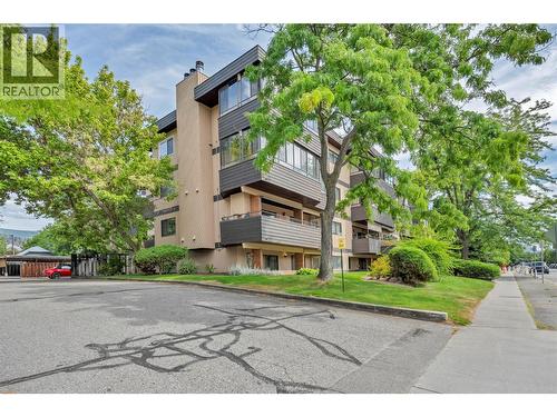 740 Winnipeg Street Unit# 401  Penticton, BC V2Q 5N3