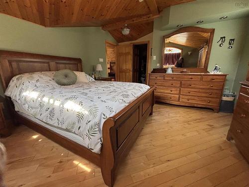69 Thumb Cap Point Road, Labelle, NS - Indoor Photo Showing Bedroom