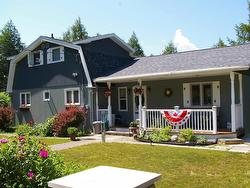 69 Thumb Cap Point Road  Labelle, NS B0T 1E0