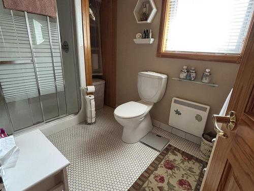 69 Thumb Cap Point Road, Labelle, NS - Indoor Photo Showing Bathroom