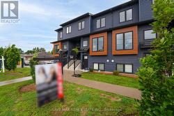 211 - 781 CLARE AVENUE E  Welland, ON L3C 0K1