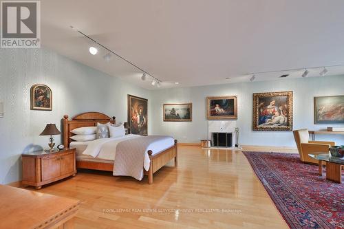 937 Whittier Crescent, Mississauga, ON - Indoor Photo Showing Bedroom