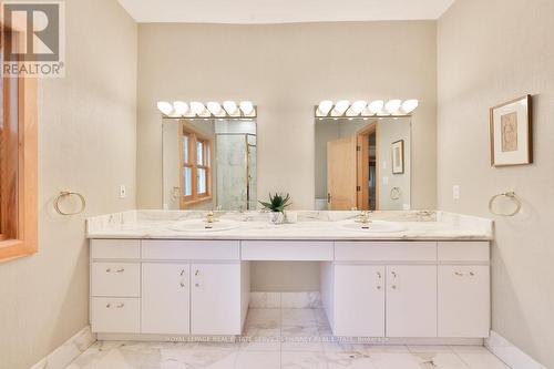 937 Whittier Crescent, Mississauga, ON - Indoor Photo Showing Bathroom