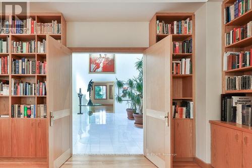 937 Whittier Crescent, Mississauga, ON - Indoor