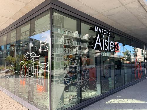 À proximité - 612-200 Boul. Marcel-Laurin, Montréal (Saint-Laurent), QC - Outdoor