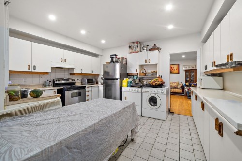 Kitchen - 2145  - 2151 Rue Bonin, Montréal (Saint-Laurent), QC - Indoor Photo Showing Laundry Room
